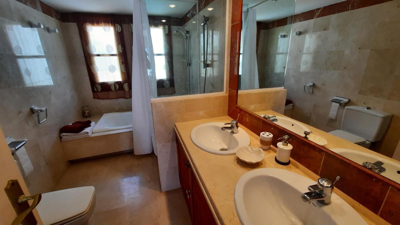 Loma Del Rey 56 - Casa Primera Linea De Mar Villa Alcaidesa