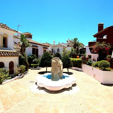 Loma Del Rey 56 - Casa Primera Linea De Mar Alcaidesa Exterior photo