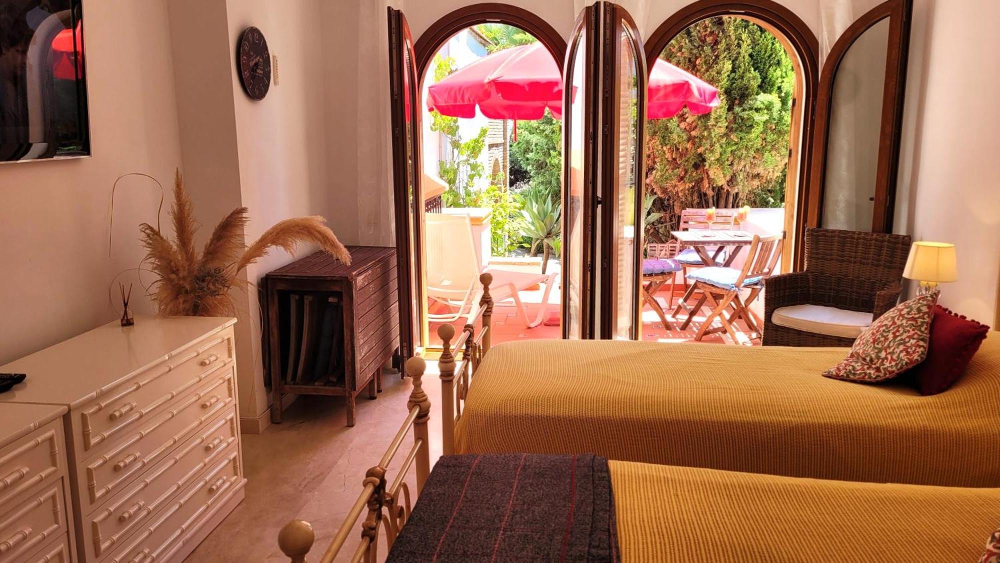 Loma Del Rey 56 - Casa Primera Linea De Mar Villa Alcaidesa